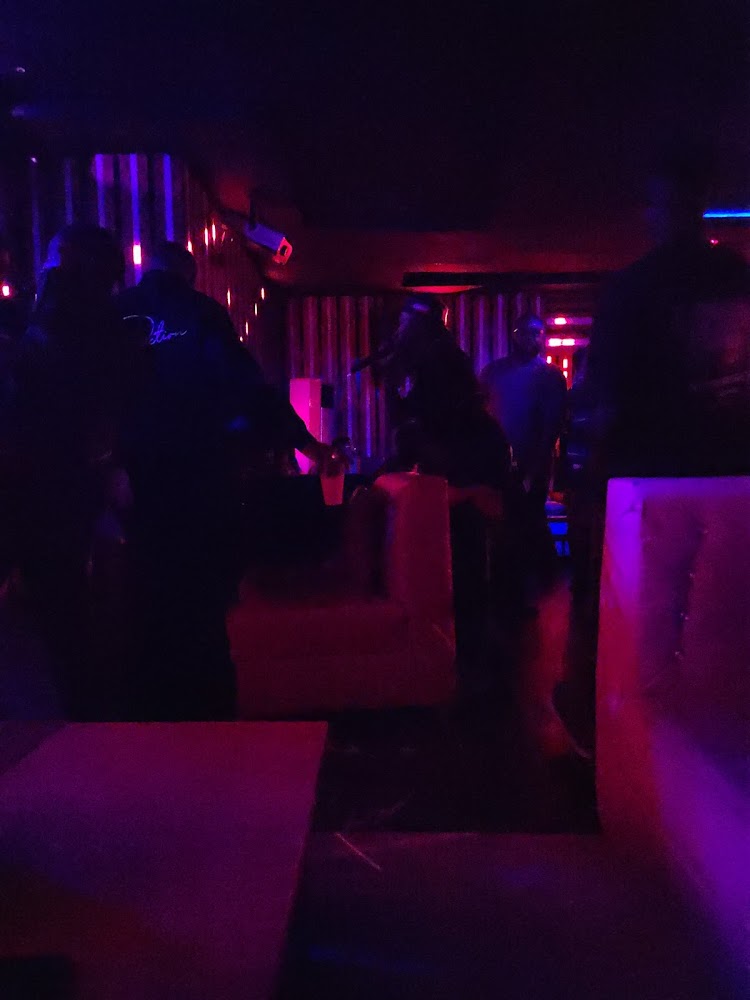 9G LOUNGE AND NIGHT CLUB photo 2